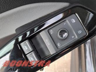 Volkswagen ID.3 ID.3 (E11/E12), Hatchback 5-drs, 2019 First, Life, Pro 58 kWh picture 13