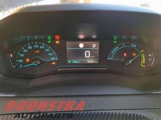 Peugeot 2008 2008 (UD/UK/UR/US/UX), MPV, 2019 e-2008 50 kWh picture 11