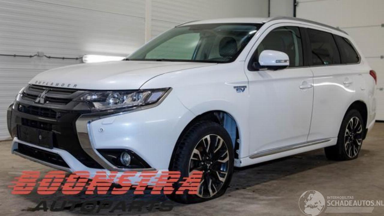 Mitsubishi Outlander Outlander (GF/GG), SUV, 2012 / 2022 2.0 16V PHEV 4x4