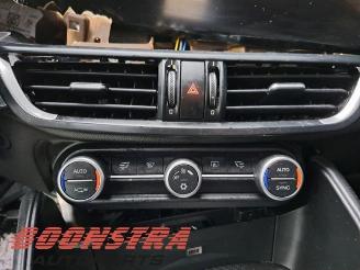 Alfa Romeo Giulia Giulia (952), Sedan, 2015 2.9 Bi-Turbo V6 24V Quadrifoglio Verde picture 17