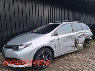 Salvage car Toyota Auris Touring Sports Auris Touring Sports (E18), Combi, 2013 / 2018 1.8 16V Hybrid 2017/5