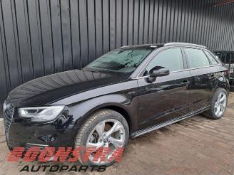 skadebil auto Audi A3 A3 Sportback (8VA/8VF), Hatchback 5-drs, 2012 / 2020 1.4 TFSI 16V e-tron 2016/11