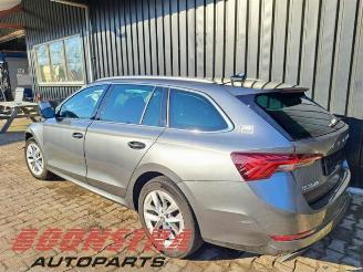 Skoda Octavia Octavia Combi (NXAC), Combi 5-drs, 2019 1.0 TSI e-TEC 12V picture 5