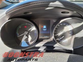 Toyota C-HR C-HR (X1,X5), SUV, 2016 1.8 16V Hybrid picture 10