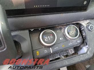 Land Rover Defender Defender II, Terreinwagen, 2019 110 3.0 D200 MHEV picture 11