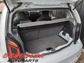 Volkswagen Up! Up! (121), Hatchback, 2011 1.0 12V 60 picture 16