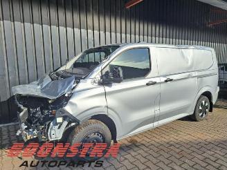 Vrakbiler auto Ford Transit Transit Custom, Van, 2023 E-Transit 65/71 kWh 2025/5