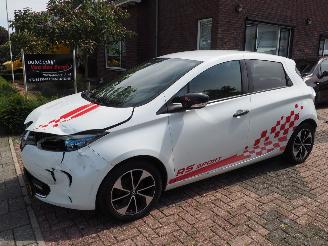 damaged passenger cars Renault Zoé R90 Entry huur accu 2017/3