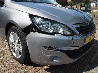 Peugeot 308 1.2 e-THP Active picture 9