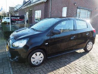 damaged passenger cars Mitsubishi Space-star 1.0 Entry 2015/2