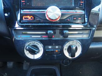Mitsubishi Space-star 1.0 Entry picture 17