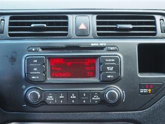 Kia Rio 1.2 plus pack picture 16