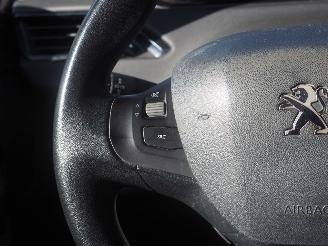Peugeot 208 1.2 Vti Blue Lease Executive picture 13