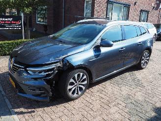 krockskadad bil auto Renault Mégane 1.3 TCe 140 Techno Automaat 2022/12