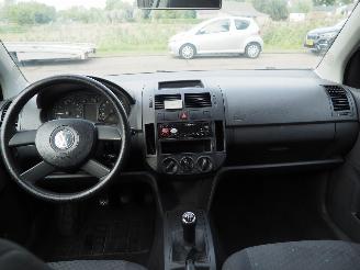 Volkswagen Polo 1.4-16V picture 16