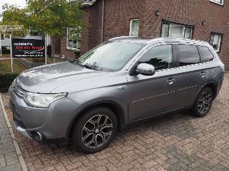 Avarii autoturisme Mitsubishi Outlander 2.0 PHEV Limited Edition X-Line 2015/5
