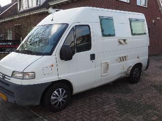skadebil camper Peugeot Boxer 2.5 diesel Camperbus 1996/1