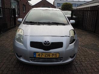 Toyota Yaris 1.3 VVTi Luna picture 2