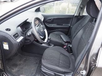 Kia Picanto 1.0 CVVT ISG Comfort pack picture 22