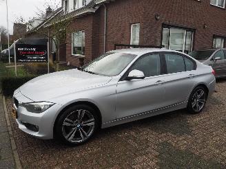 Coche accidentado BMW 3-serie 320i High executive 2012/5