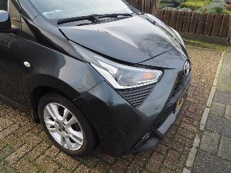 Toyota Aygo 1.0 VVT-i X-Joy picture 9