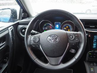 Toyota Auris 1.8 Hybrid dynamic Ultimate picture 14