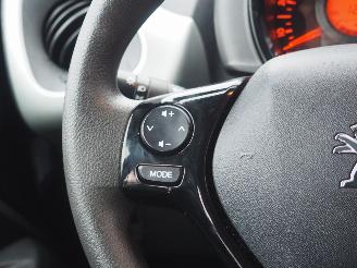 Peugeot 108 1.0 E-Vti Active picture 16