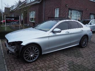 damaged passenger cars Mercedes C-klasse 220 CDI Premium Plus Amg 2017/3