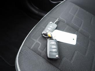 Kia Venga 1.4 CVVT X-Tra picture 16