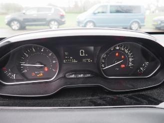 Peugeot 208 1.2 PureTech Blue lion picture 23