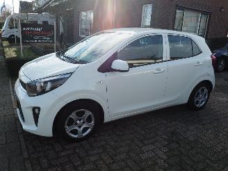 skadebil auto Kia Picanto 1.0 Dpi Comfortline 2022/11