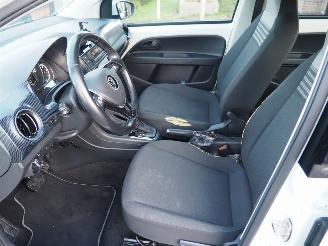 Volkswagen e-Up!  picture 20