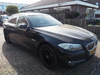 BMW 5-serie 528i High Executive picture 3