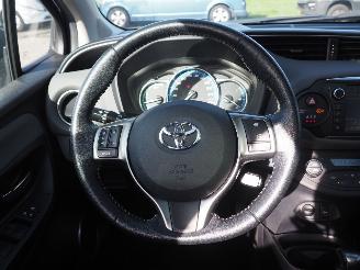 Toyota Yaris 1.5 Hybrid Dynamic picture 14