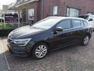 Schadeauto Renault Mégane 1.3 TCE Business Zen Automaat 2021/6