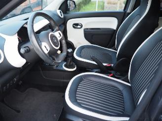 Renault Twingo 1.0 SCe Intens picture 25
