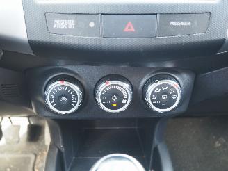 Mitsubishi Outlander 2.0 Intro Edition picture 21