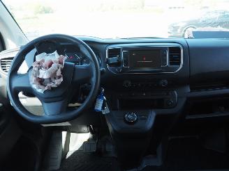 Opel Vivaro 2.0 BlueHDI DubbelCabine Automaat picture 18