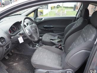 Opel Corsa 1.4 16v Cosmo picture 19