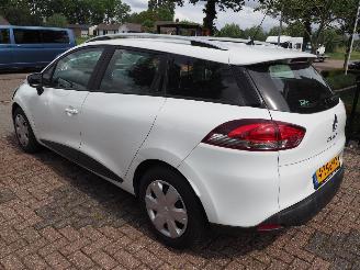 Renault Clio 0.9 Tce Expression picture 6