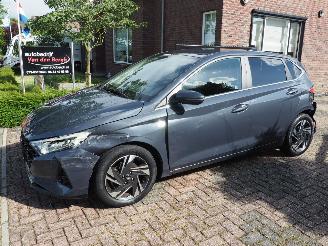 Auto incidentate Hyundai I-20 1.0 T-gdi Premium Automaat 2022/10