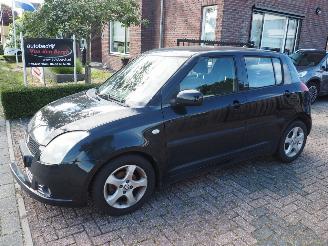 krockskadad bil auto Suzuki Swift 1.3 Shogun 2006/6