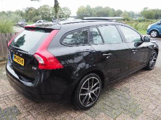 Volvo V-60 2.0 D2 Momentum picture 4