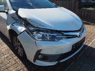 Toyota Corolla 1.6 picture 10