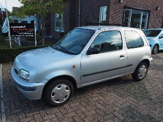 Schadeauto Nissan Micra 1.3 LX Automaat 1996/3