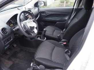 Mitsubishi Space-star 1.2 Connect+ picture 24