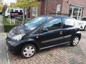 skadebil auto Toyota Aygo 1.0-12V Comfort Automaat 2010/3