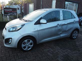 Vaurioauto  passenger cars Kia Picanto 1.2 CVVT Comfort Pack 2012/8
