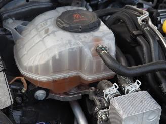 Volkswagen Golf 1.4 eHybrid picture 14