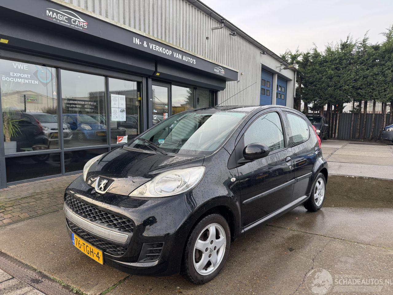 Peugeot 107 1.0 50KW AIRCO LEER 5-DEURS